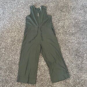 NWOT Ali Golden Slitback Cotton Jumper in Olive
